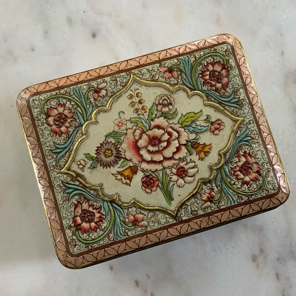 Beautiful Floral Tin Box
